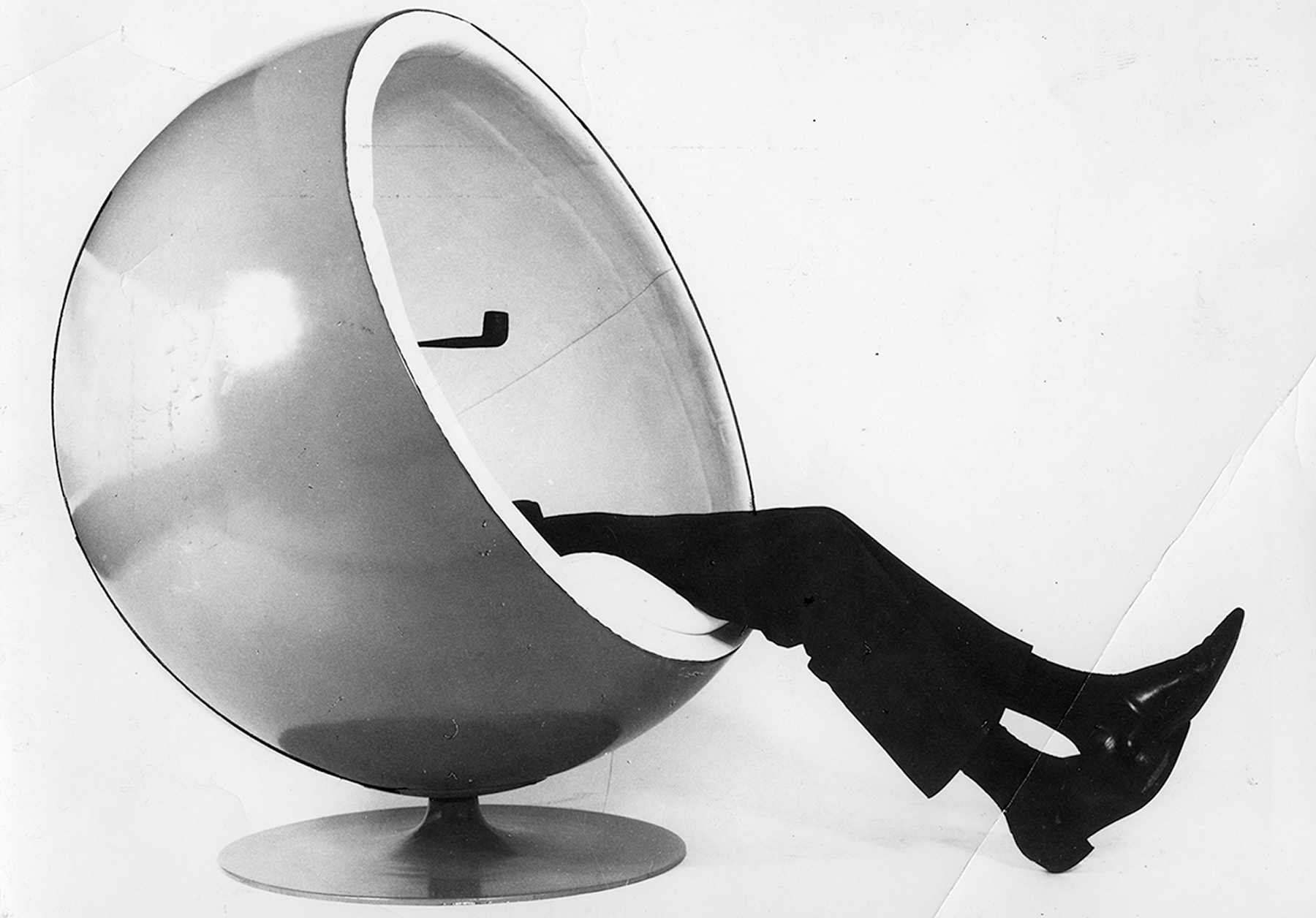 The Ball Chair Eero Aarnio Originals